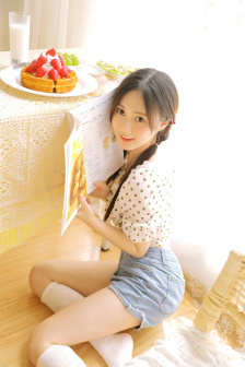 《朋友的妈妈4》中字头歌词是什么